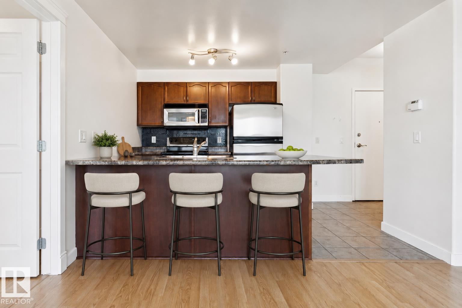 #806 9939 109 ST NW - 3