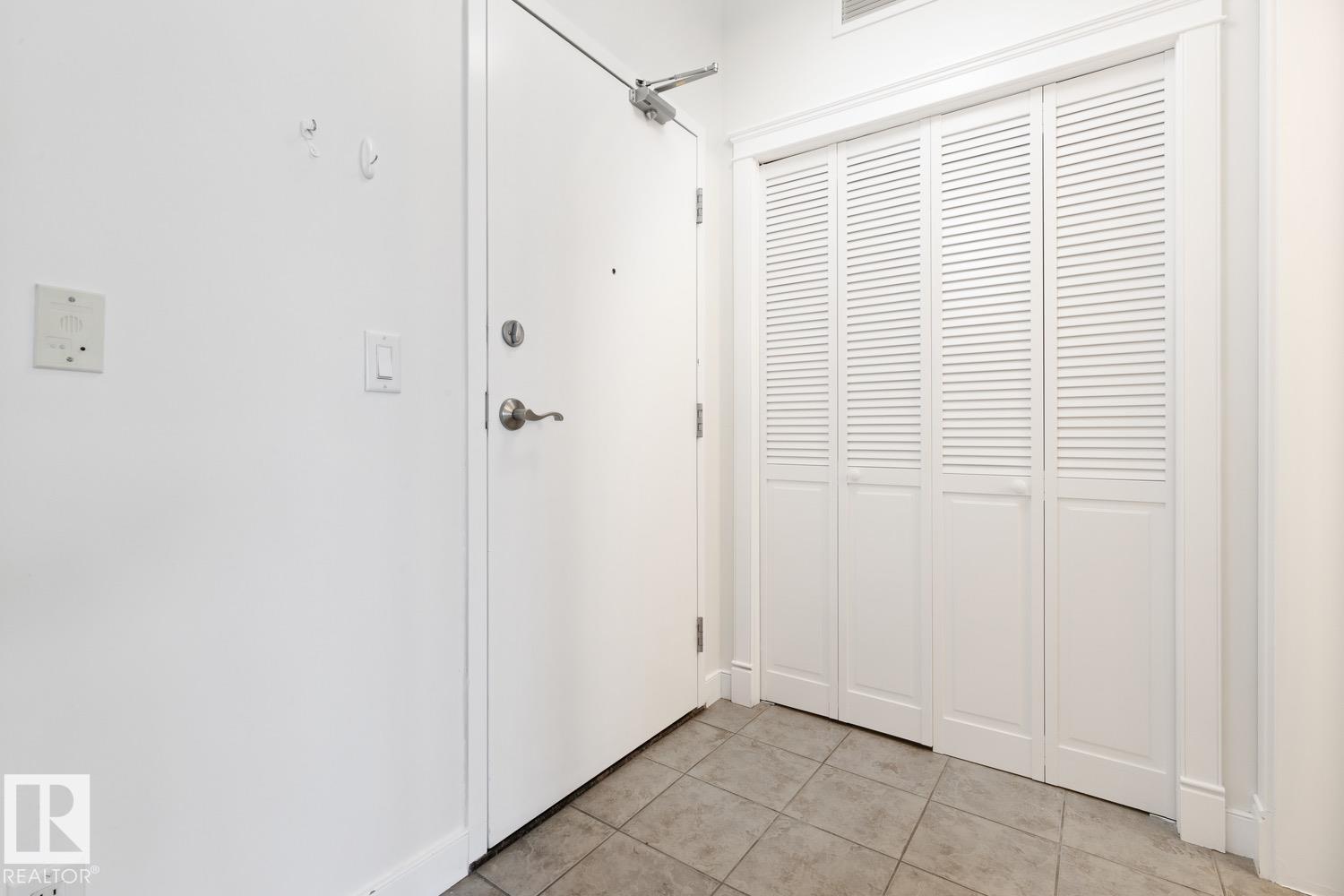 #806 9939 109 ST NW - 7