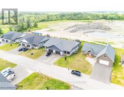 12 Bamagillia Street E, Whitewater Region, ON K0J1K0 Photo 45
