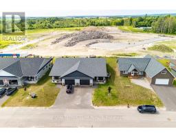 12 Bamagillia Street E, Whitewater Region, ON K0J1K0 Photo 47