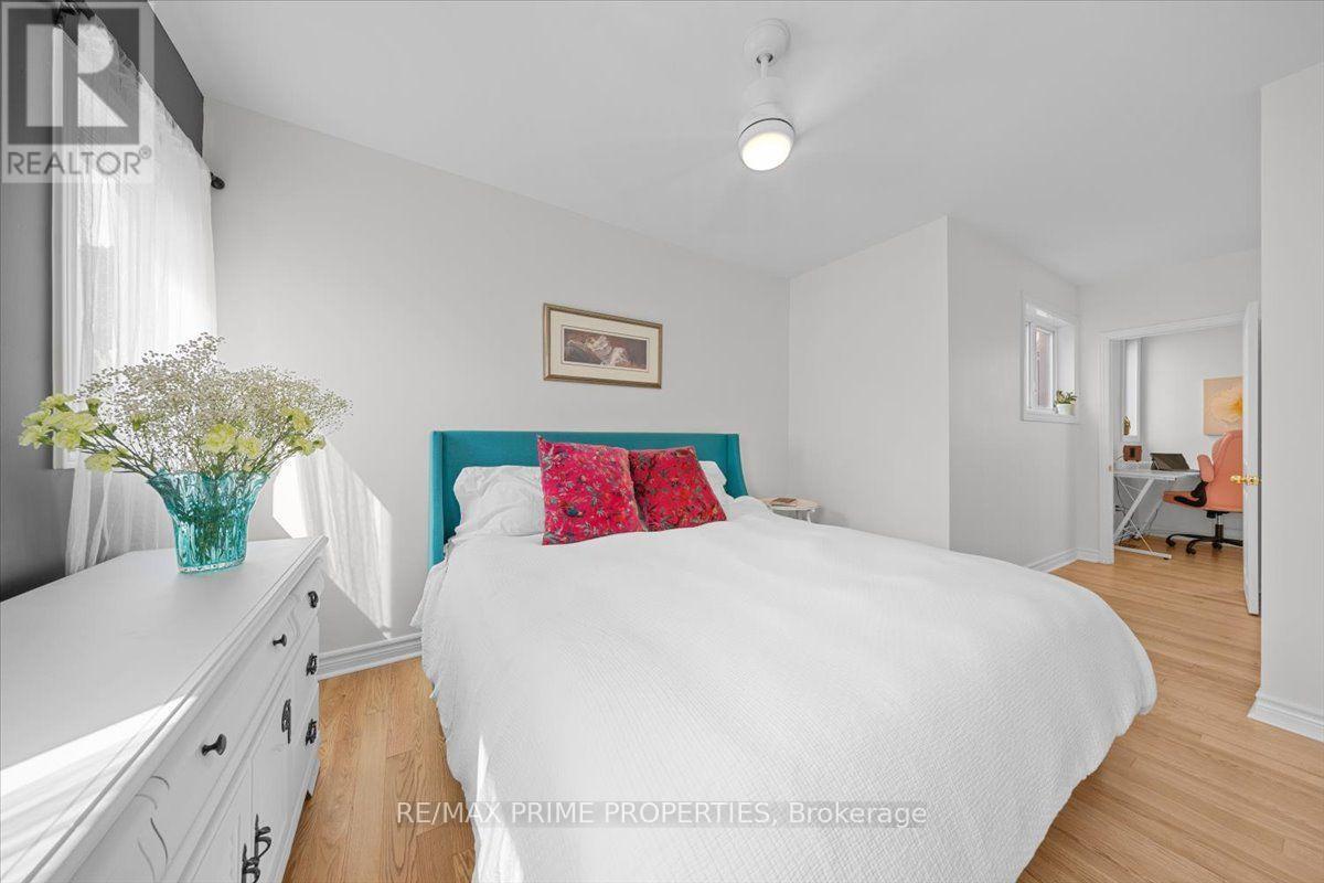 3 Bed, 2 Bath House for Sale in Ottawa – 236 BRUYERE STREET, Ottawa – MLS# X13543880 - Image 24