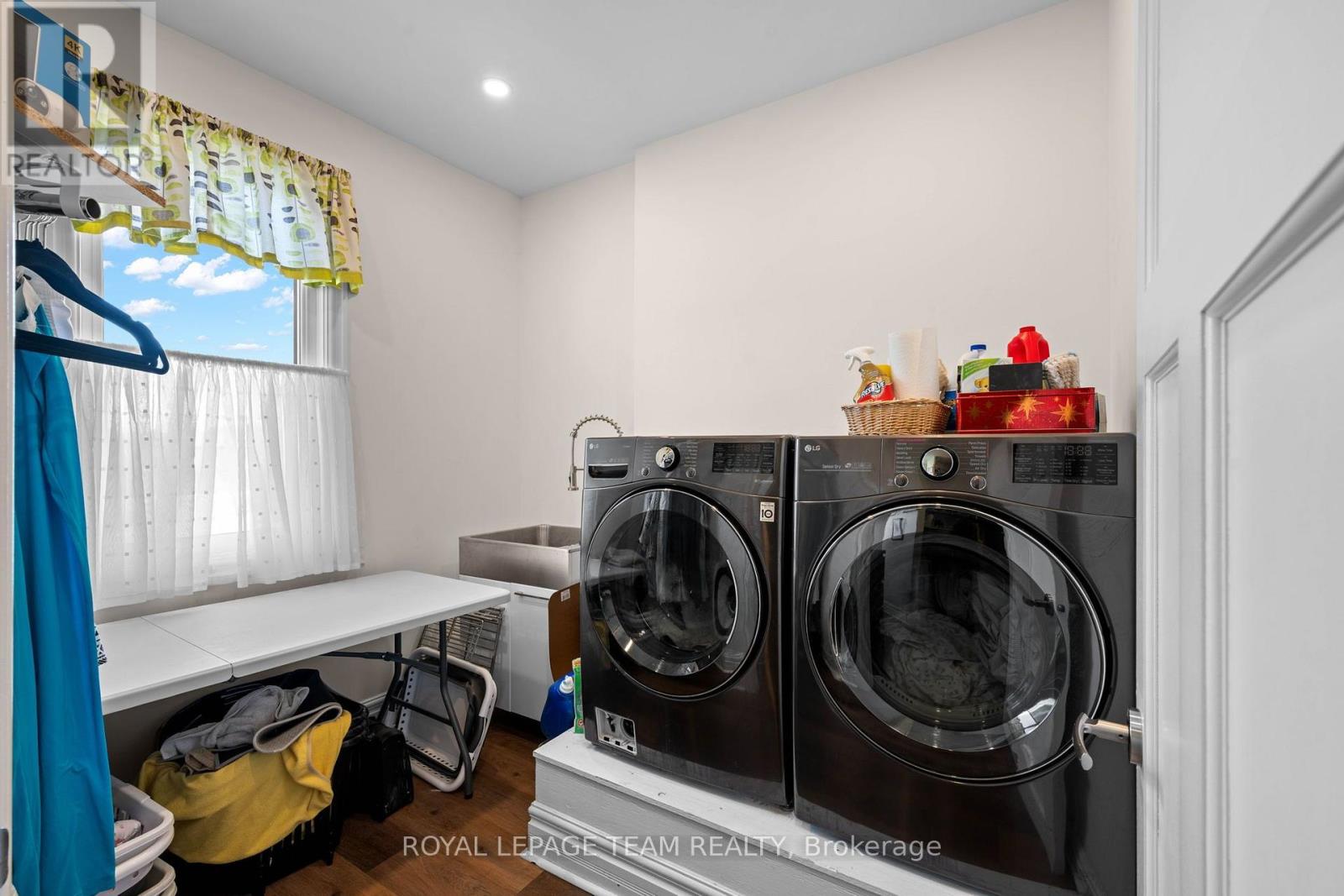 145 BARRDON ROAD, Ottawa. Luxury613. By Peter Sagos - Image 24