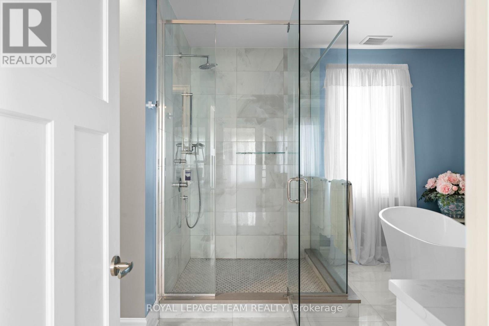 145 BARRDON ROAD, Ottawa. Luxury613. By Peter Sagos - Image 33