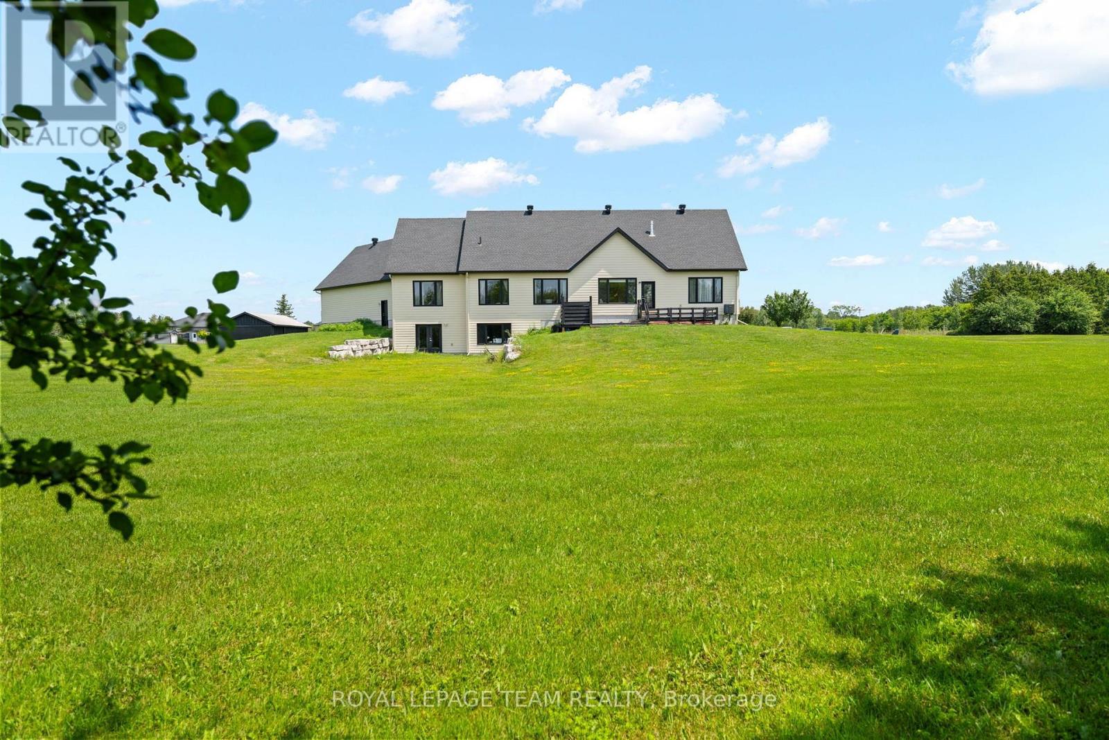 145 BARRDON ROAD, Ottawa. Luxury613. By Peter Sagos - Image 41