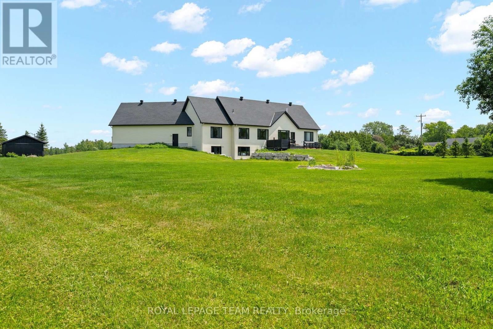 145 BARRDON ROAD, Ottawa. Luxury613. By Peter Sagos - Image 42