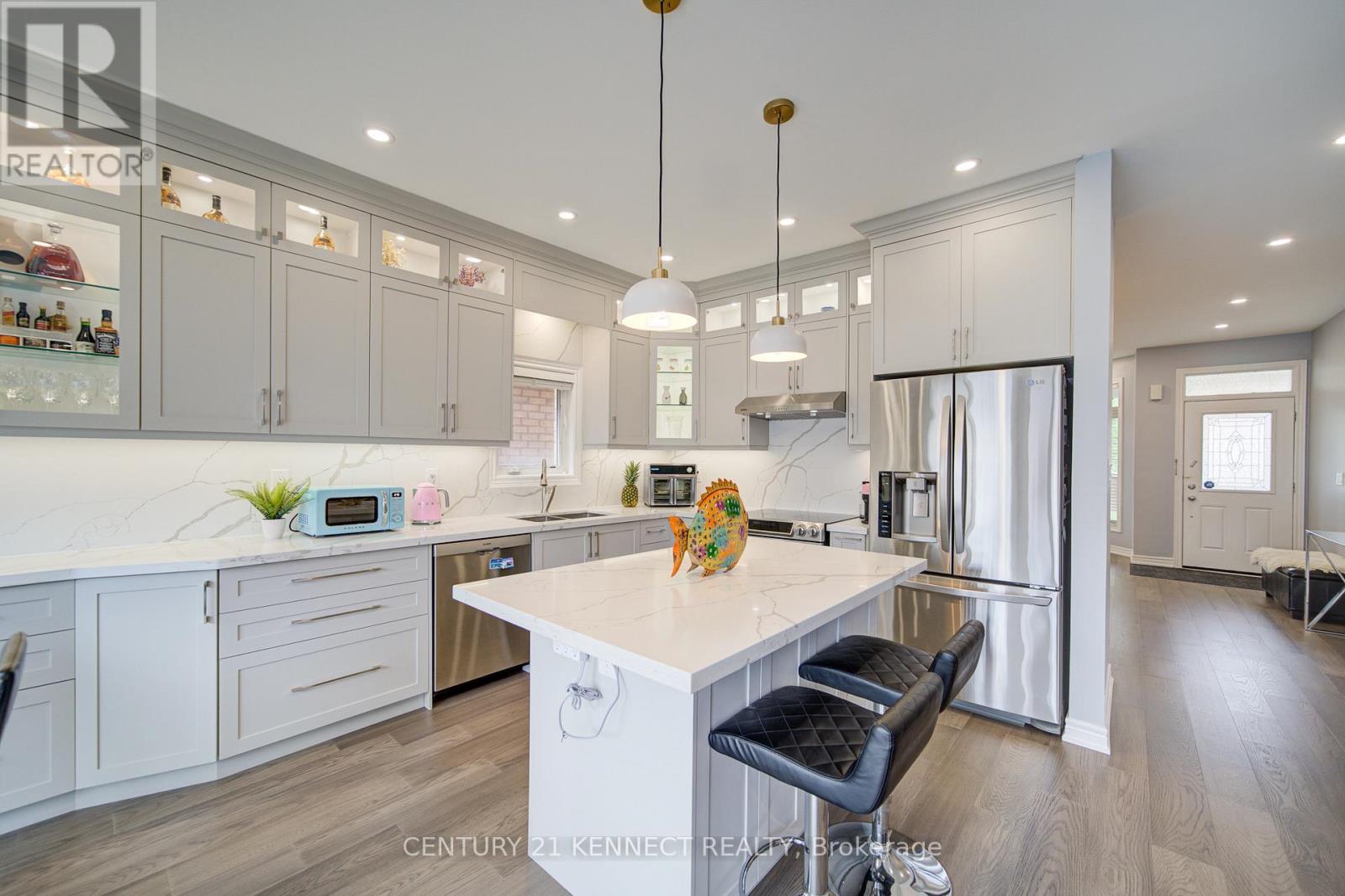 3 CORNFLOWER STREET - 16