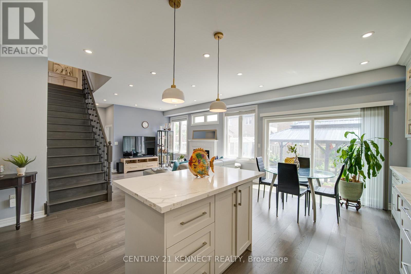 3 CORNFLOWER STREET - 18