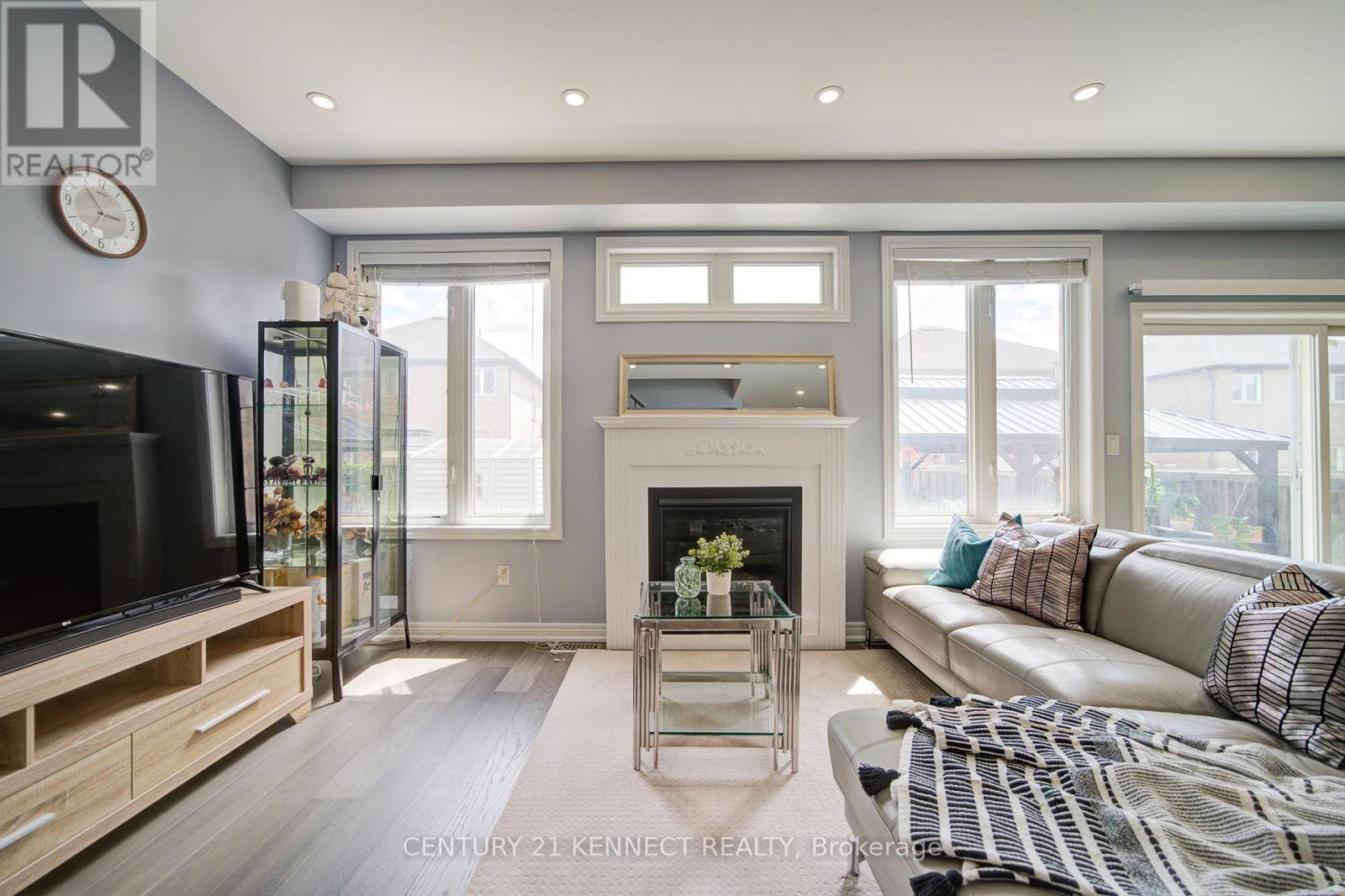 3 CORNFLOWER STREET - 23