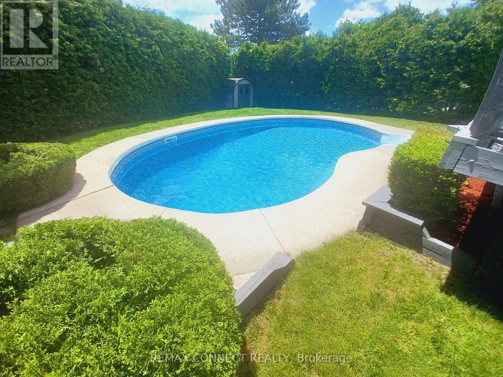 27 RADFORD CRESCENT - 13