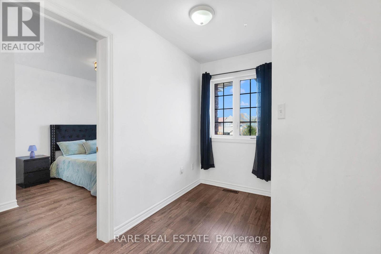 2104 OSBOND ROAD - 23