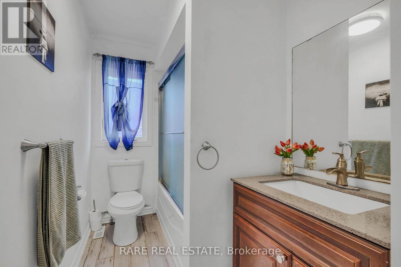 2104 OSBOND ROAD - 36