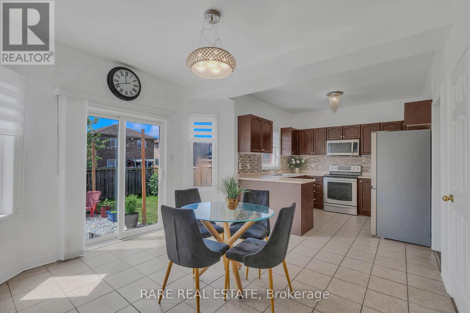2104 OSBOND ROAD - 15