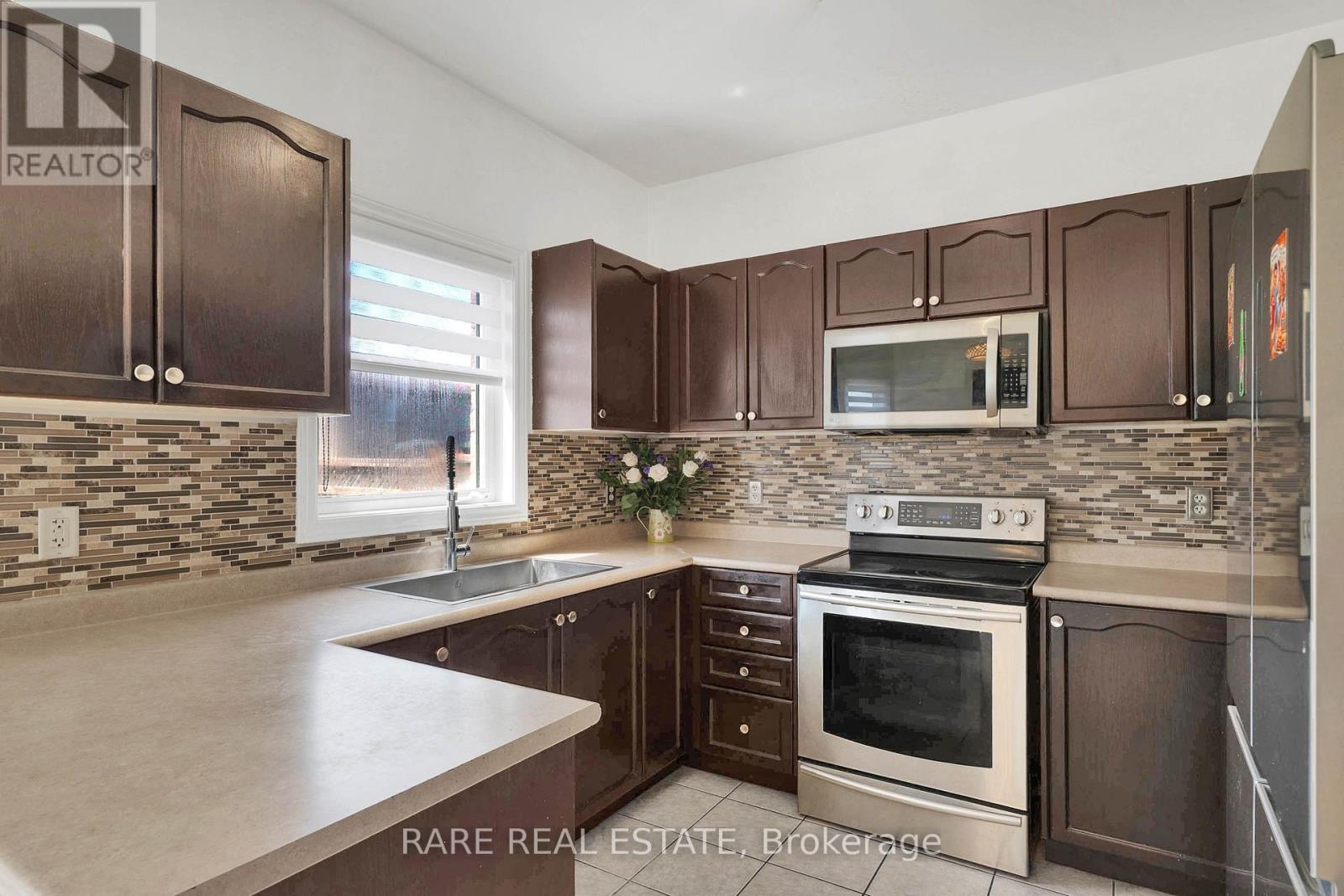2104 OSBOND ROAD - 17