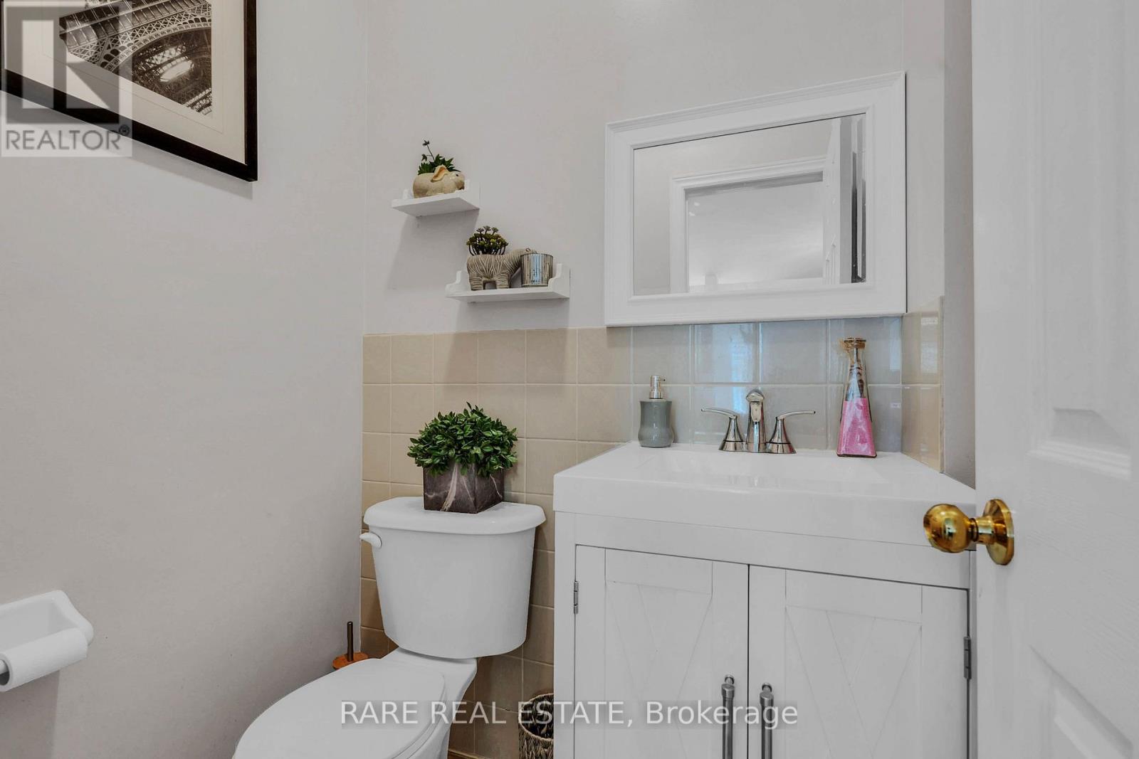2104 OSBOND ROAD - 20