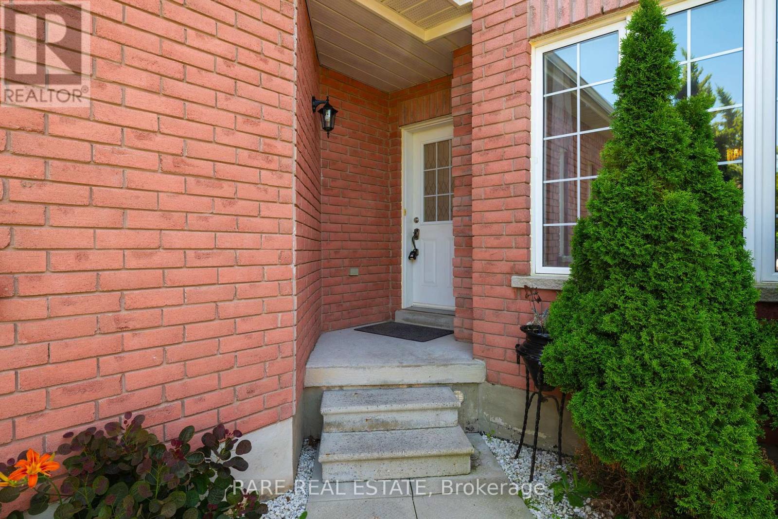 2104 OSBOND ROAD - 3