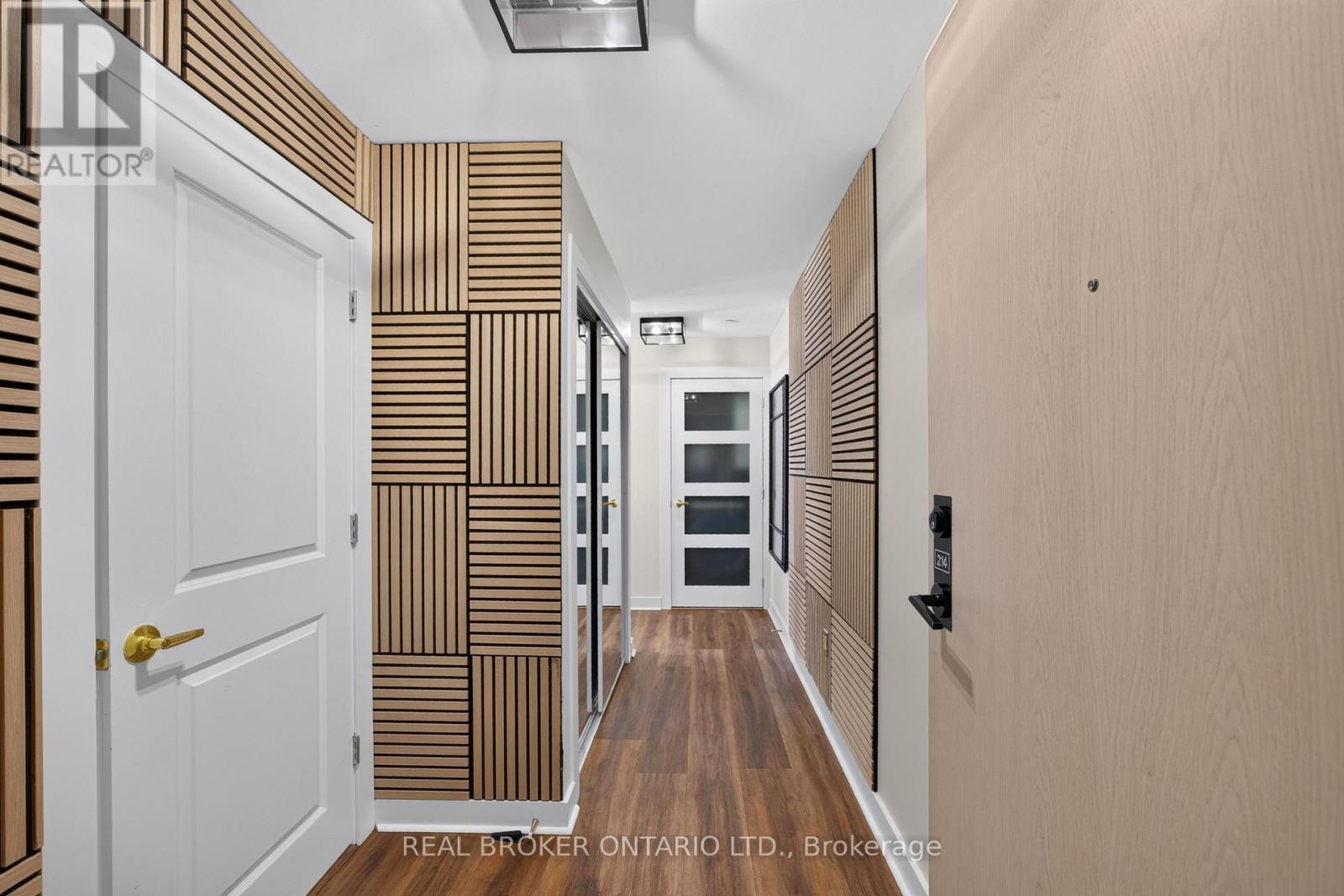 #214 168 SABINA DRIVE - 15