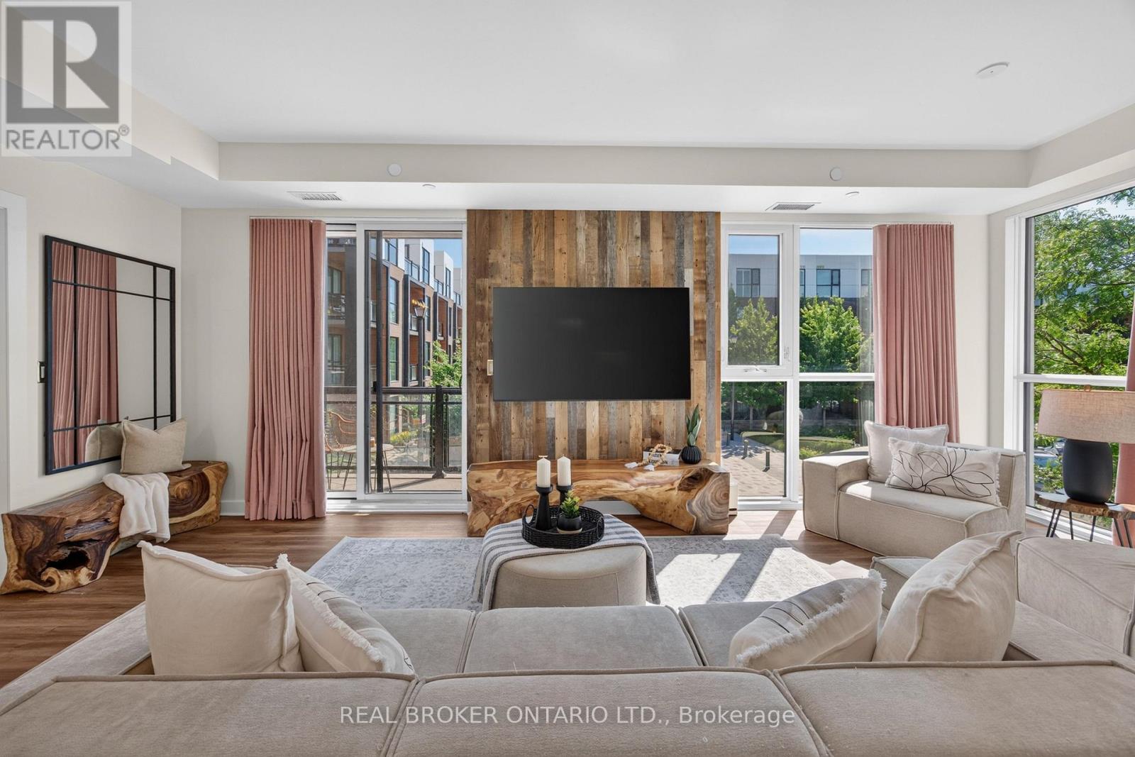#214 168 SABINA DRIVE - 7