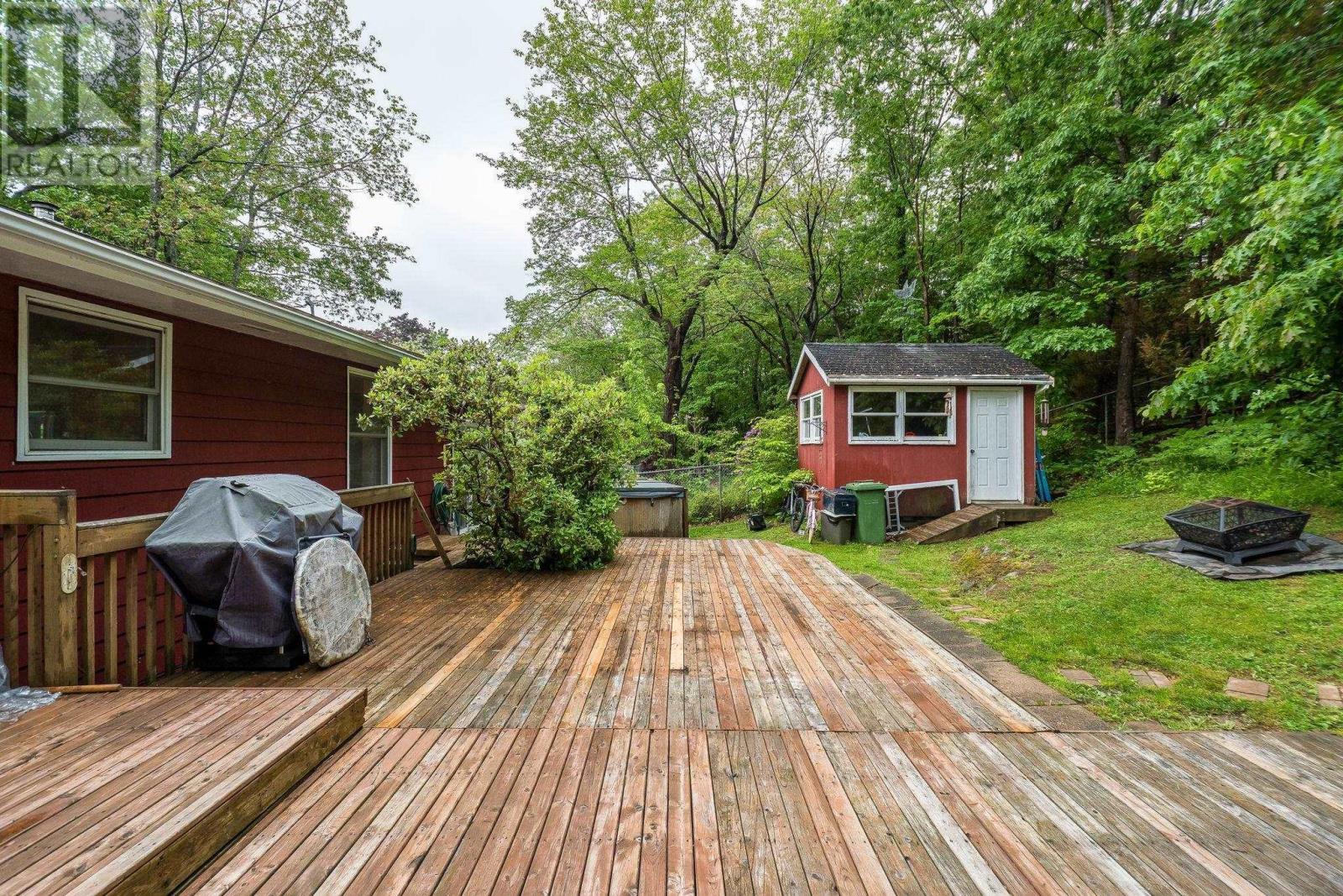 12 Campbell Drive - 48