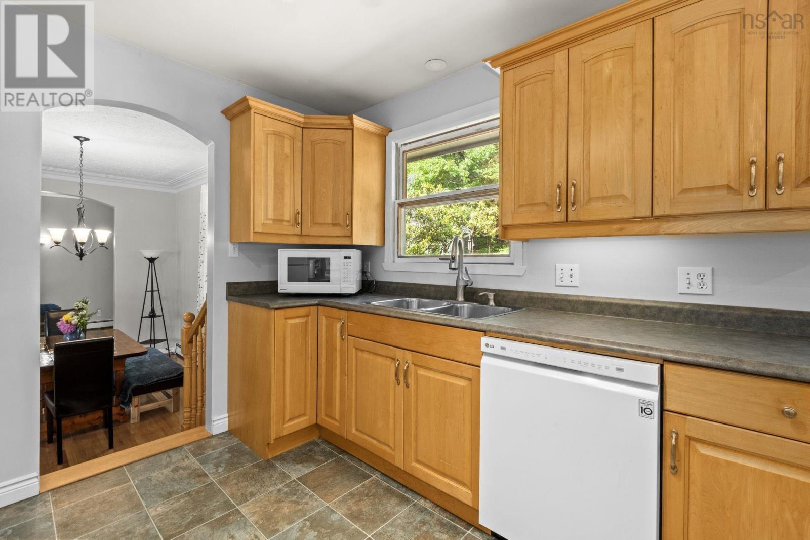 12 Campbell Drive - 21