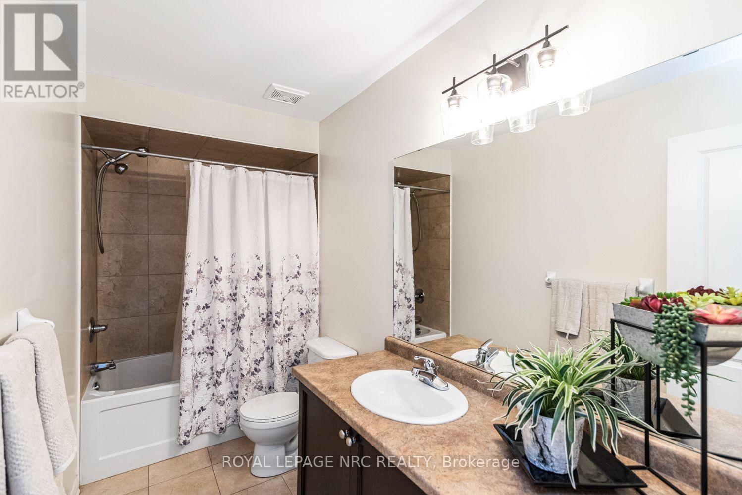 #22 45 SEABREEZE CRESCENT - 19