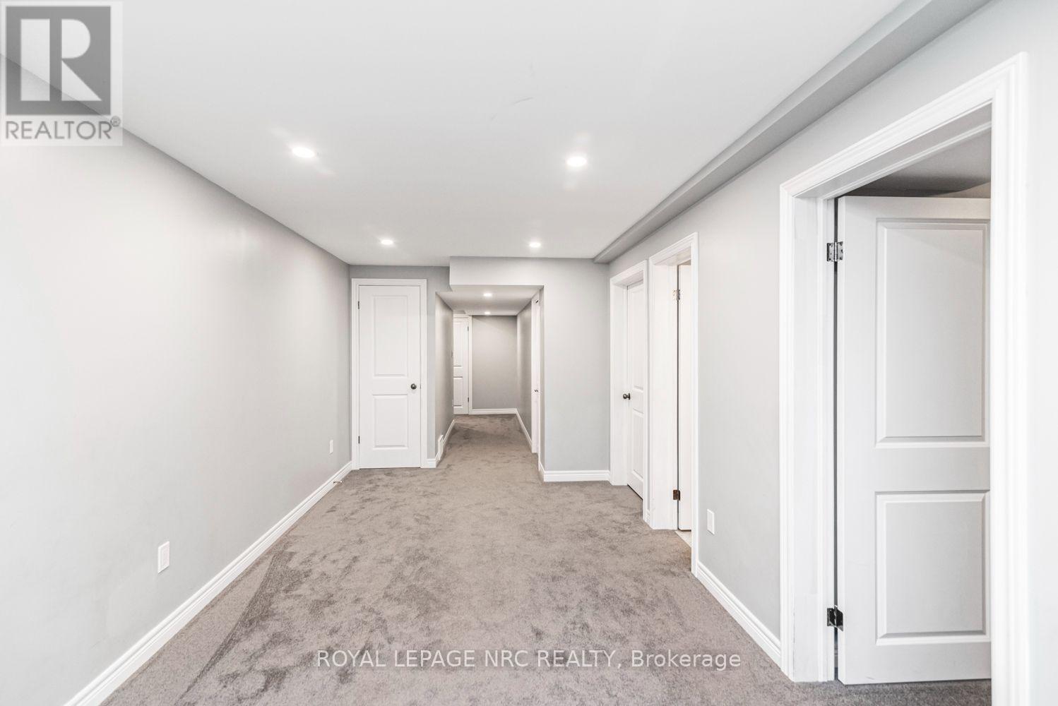 #22 45 SEABREEZE CRESCENT - 23
