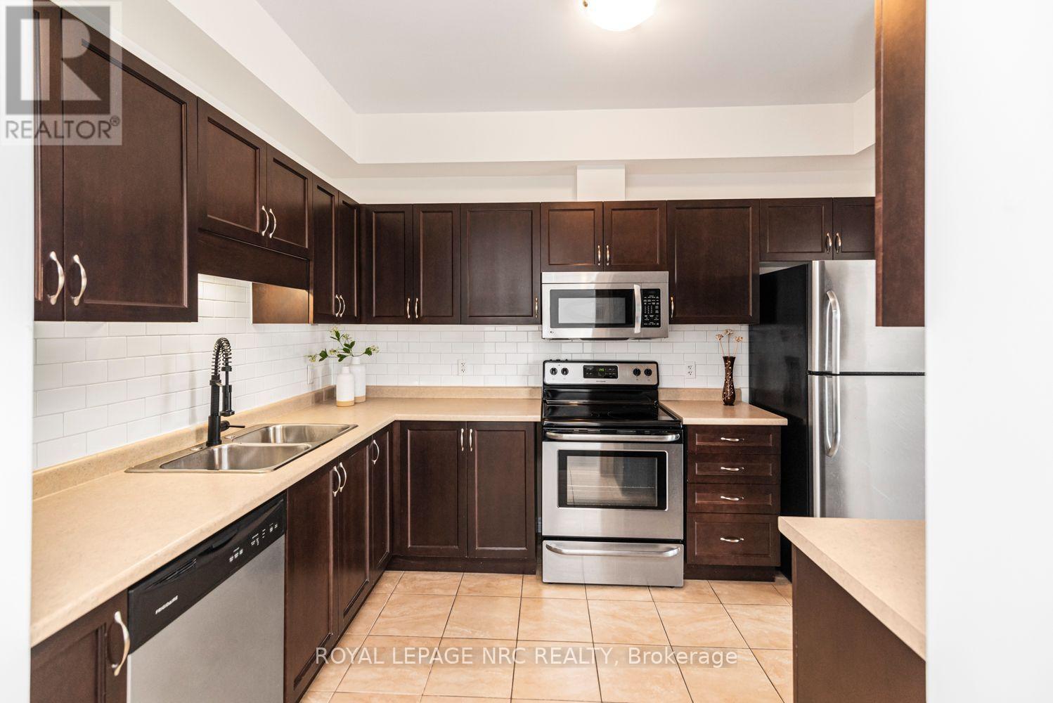 #22 45 SEABREEZE CRESCENT - 4