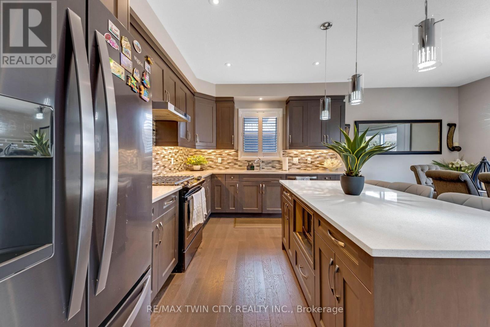86 WOODBERRY CRESCENT - 14