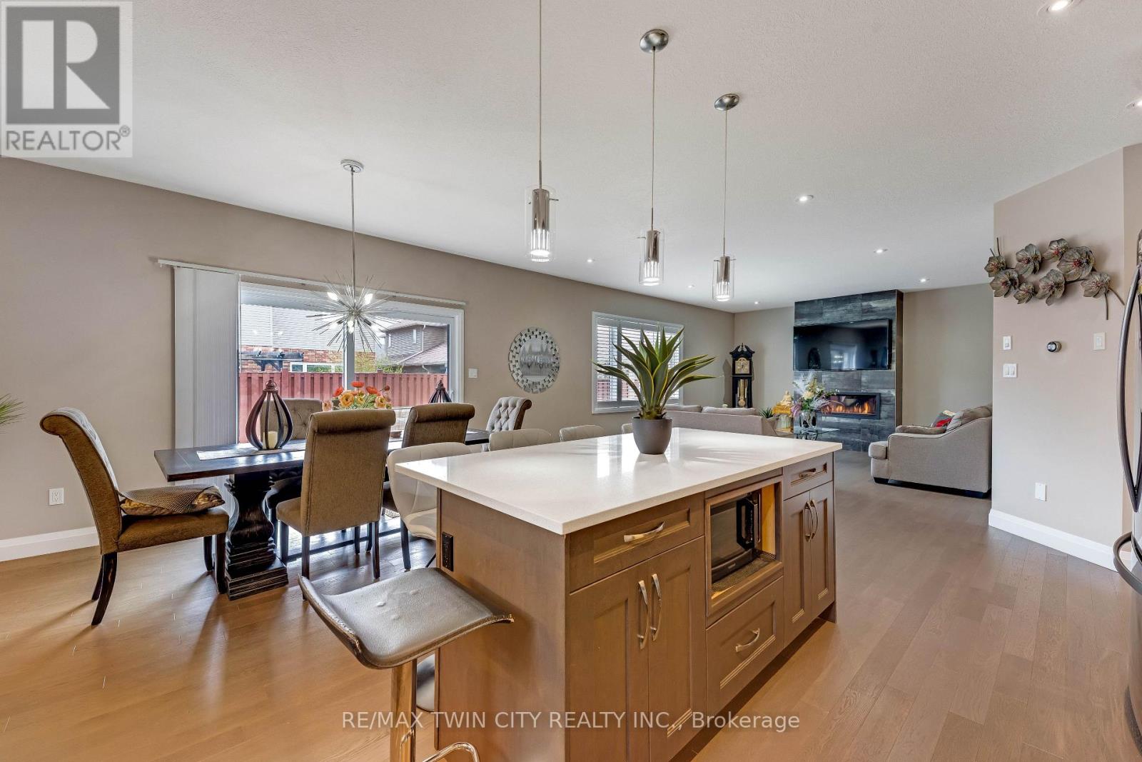 86 WOODBERRY CRESCENT - 15