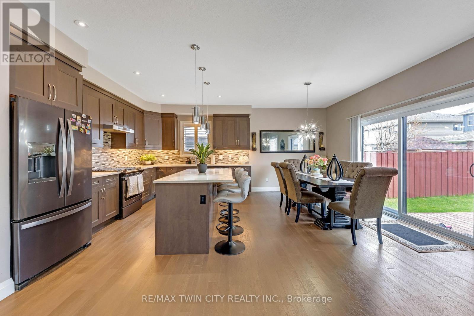 86 WOODBERRY CRESCENT - 17