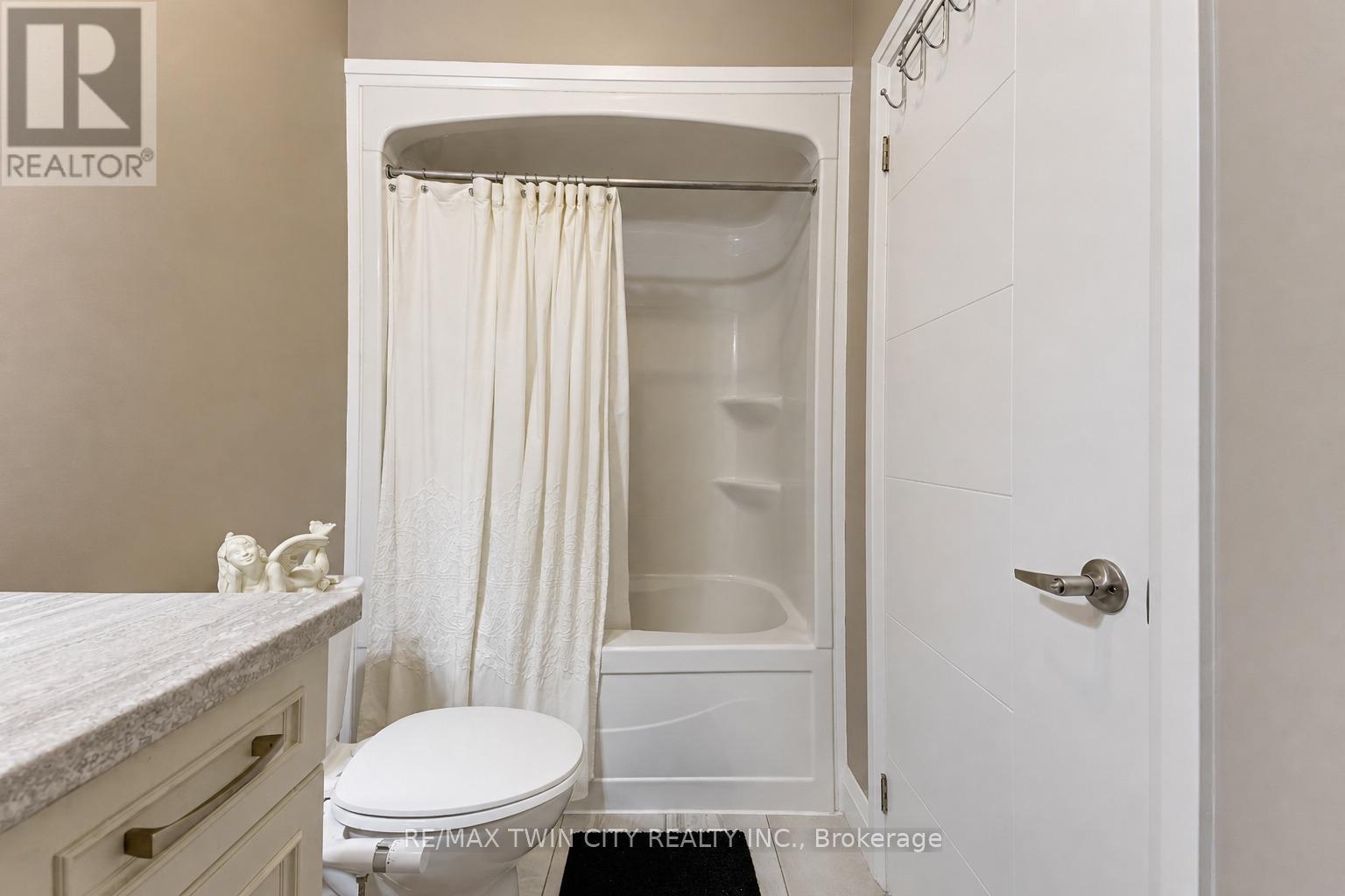 86 WOODBERRY CRESCENT - 20