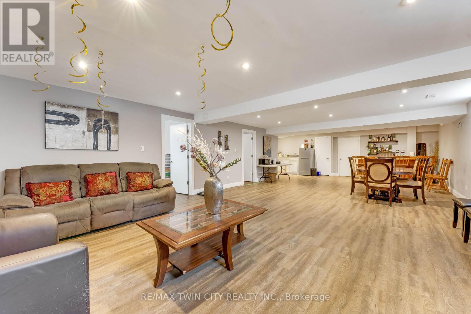 86 WOODBERRY CRESCENT - 26