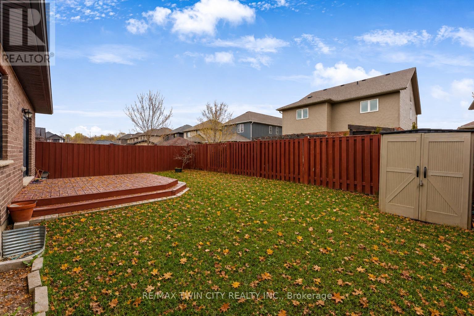 86 WOODBERRY CRESCENT - 34