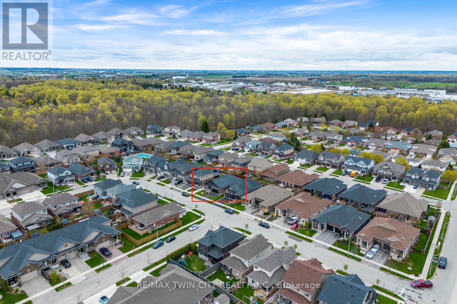 86 WOODBERRY CRESCENT - 38