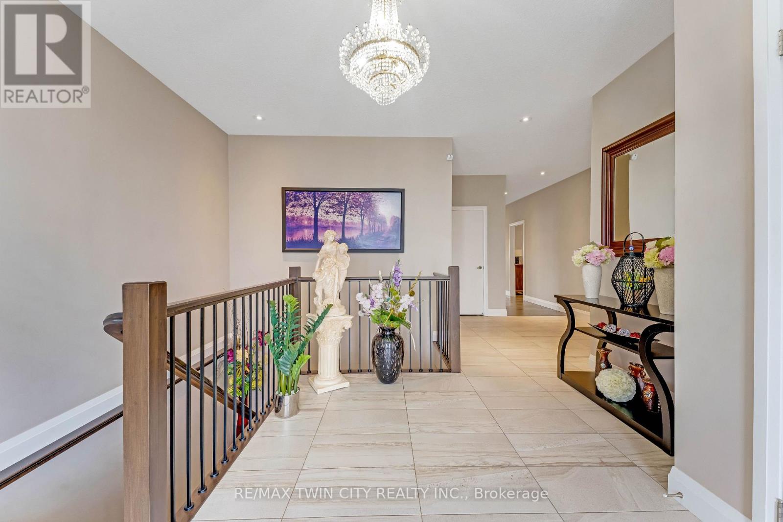 86 WOODBERRY CRESCENT - 4