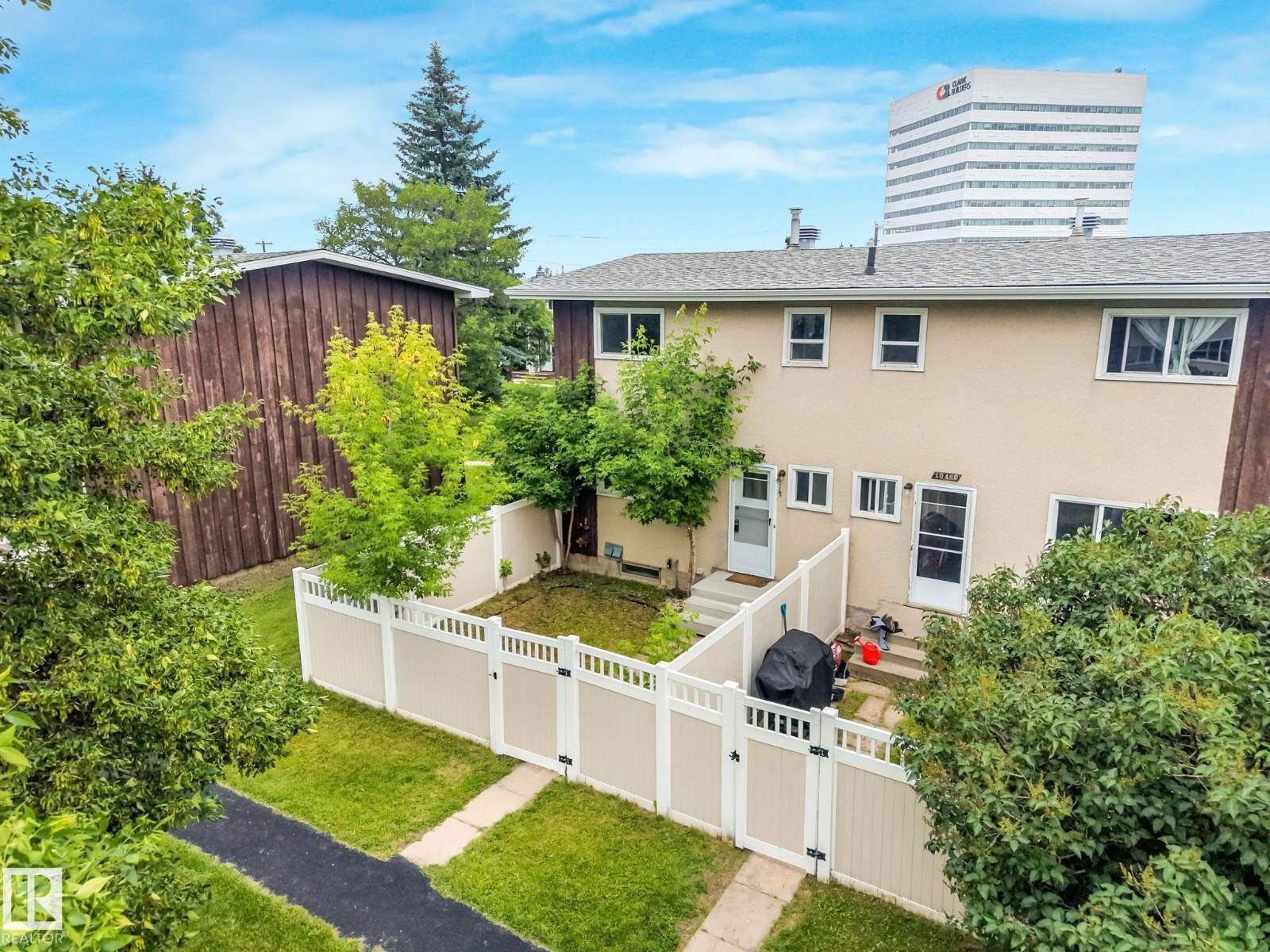 10458 55 AV NW — photo 10