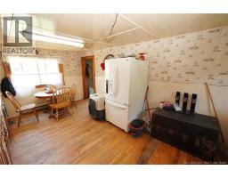 Living room - 27 King Street, Grand Manan, NB E5G2J9 Photo 6