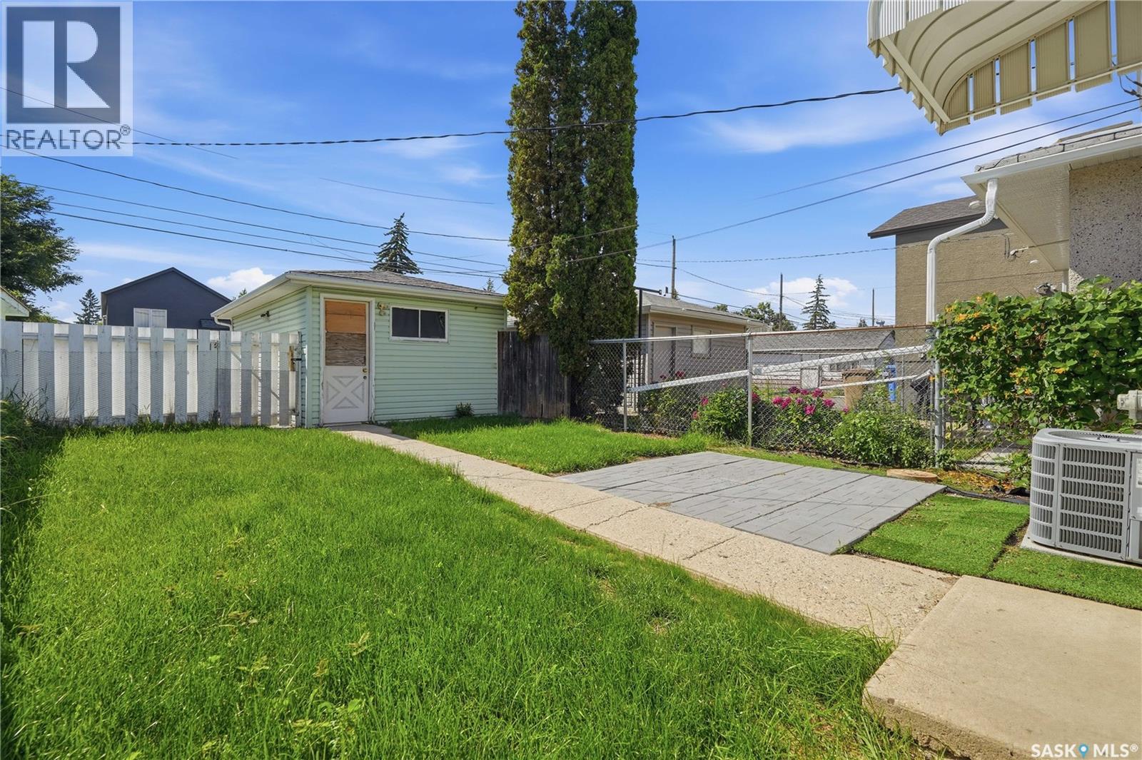 2124 Elliott STREET — photo 36