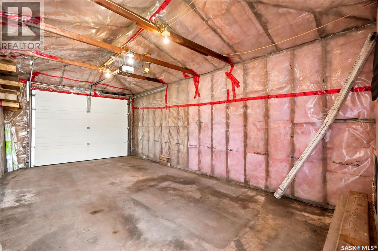 2124 Elliott STREET — photo 40