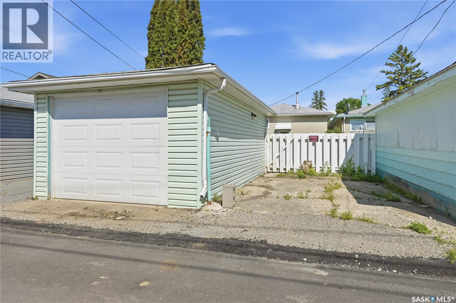 2124 Elliott STREET — photo 41