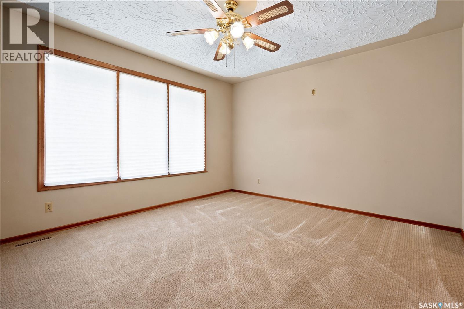 2124 Elliott STREET - photo 5