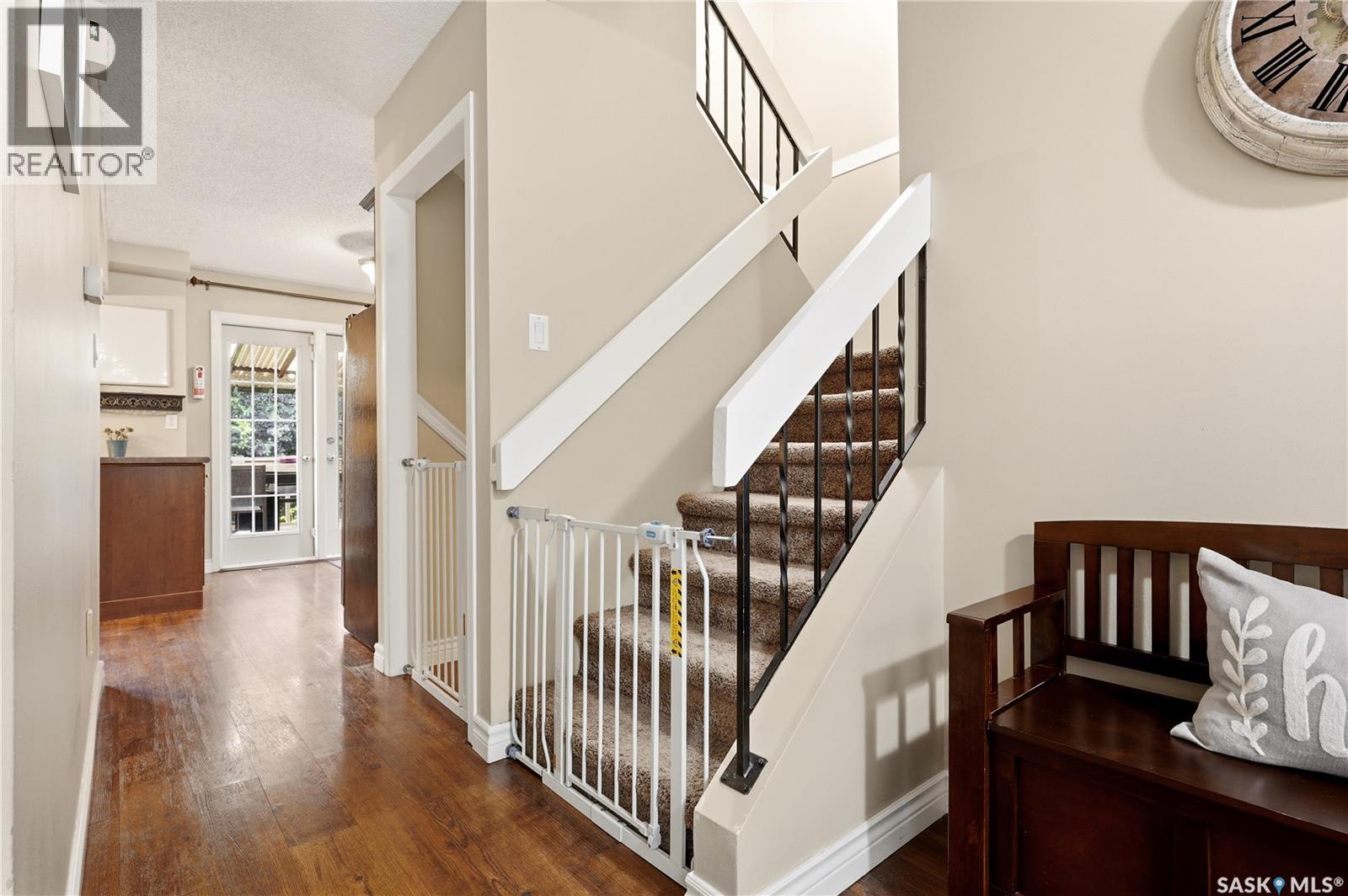 1107 FERGUSON CRESCENT - 17