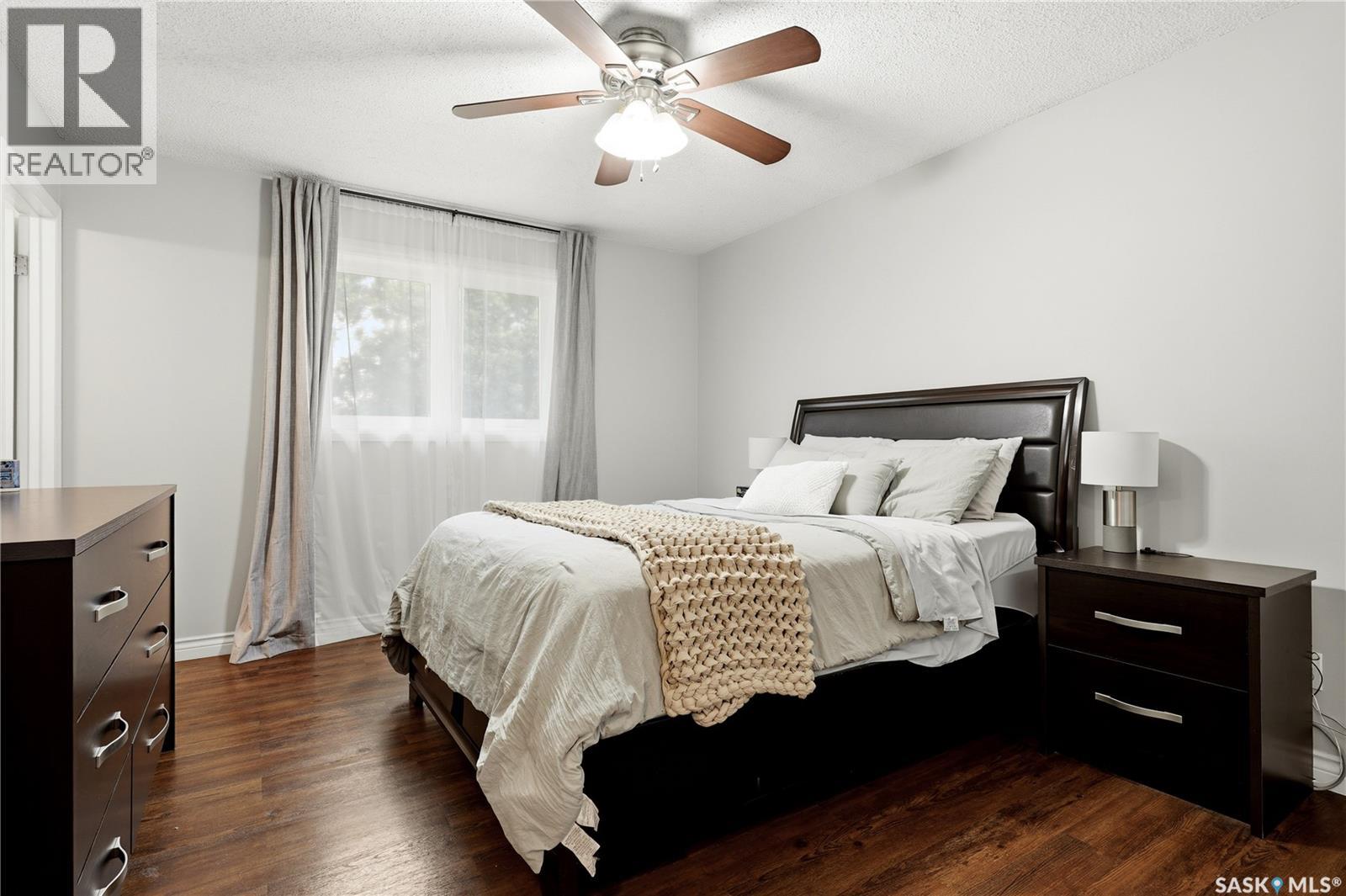 1107 FERGUSON CRESCENT - 19