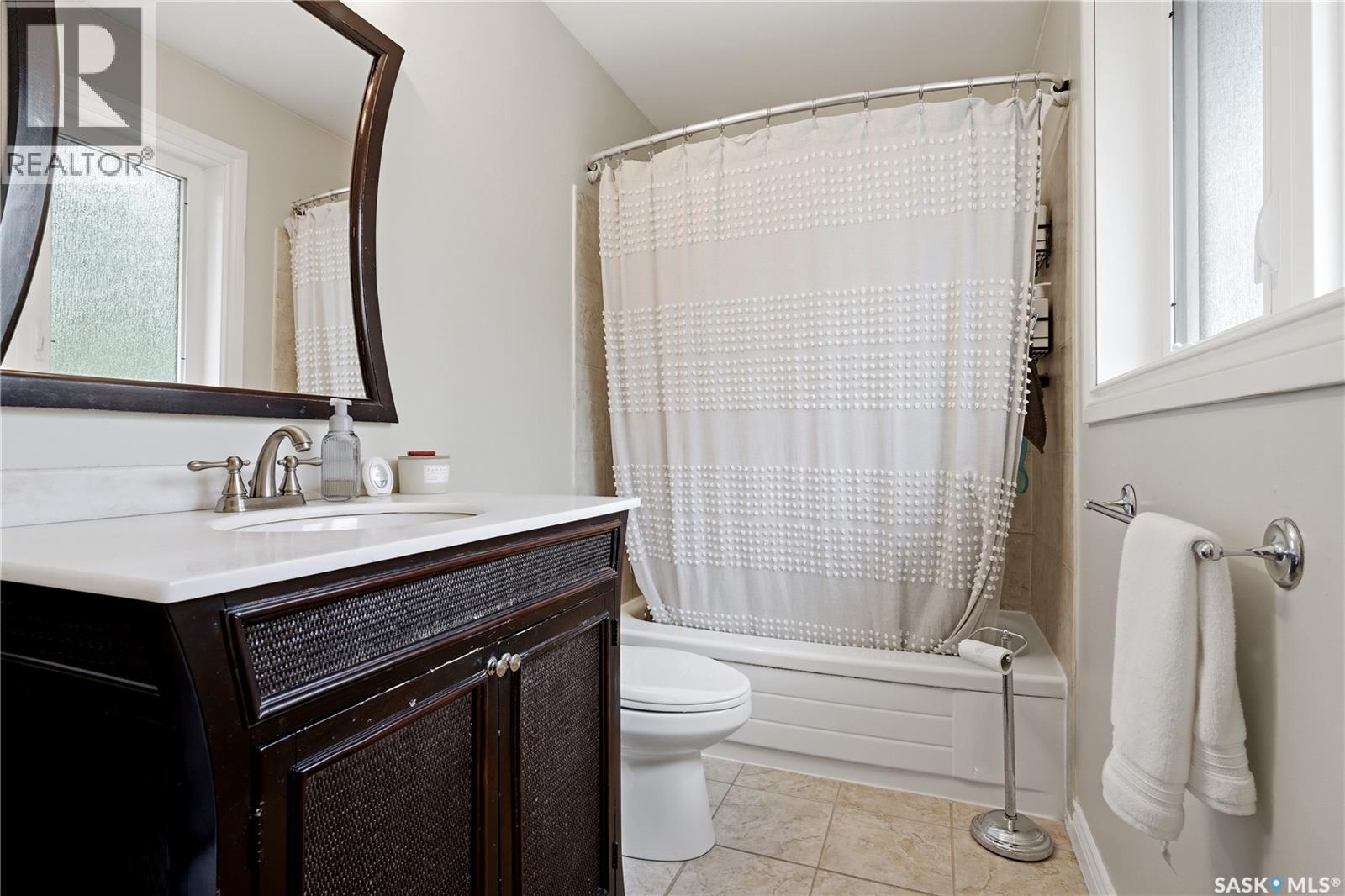1107 FERGUSON CRESCENT - 21