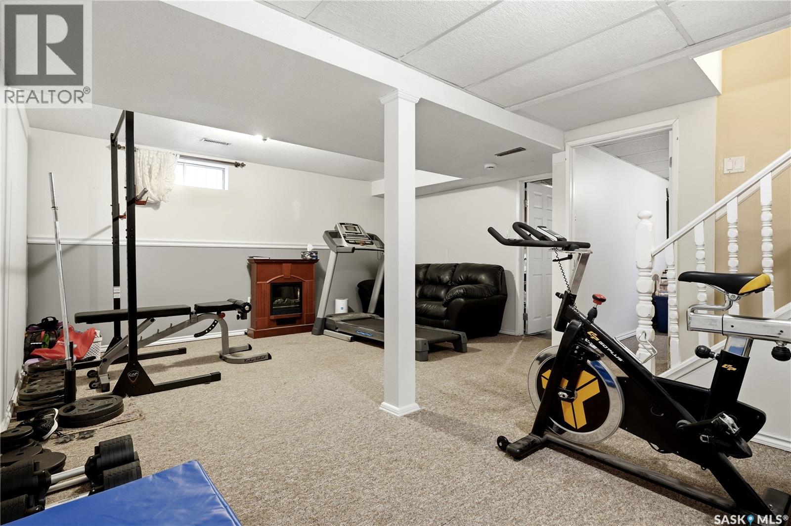 1107 FERGUSON CRESCENT - 27