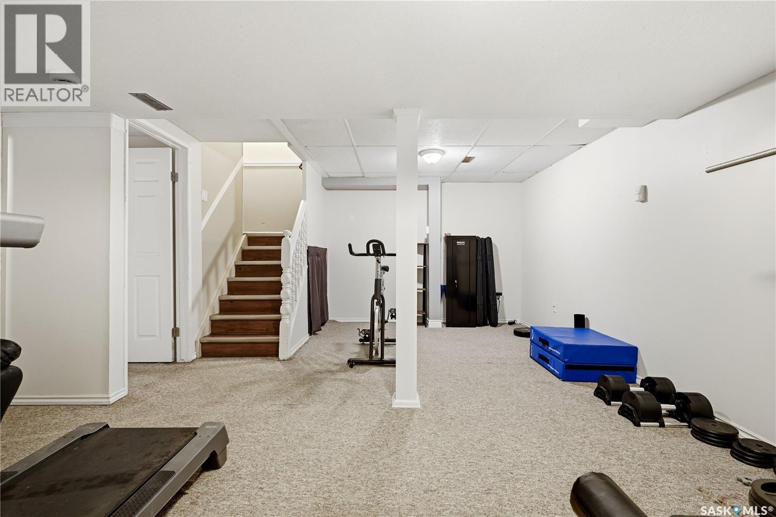 1107 FERGUSON CRESCENT - 29