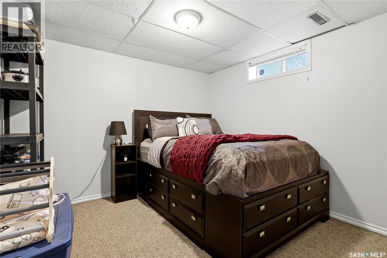 1107 FERGUSON CRESCENT - 30
