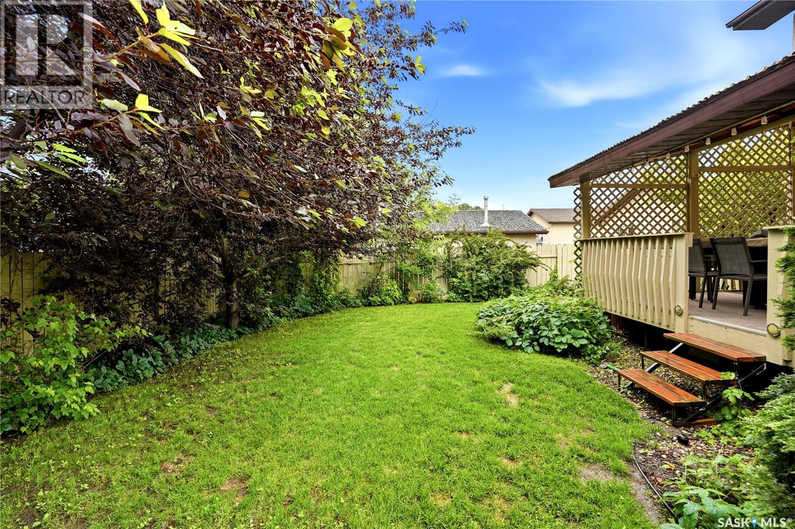 1107 FERGUSON CRESCENT - 39