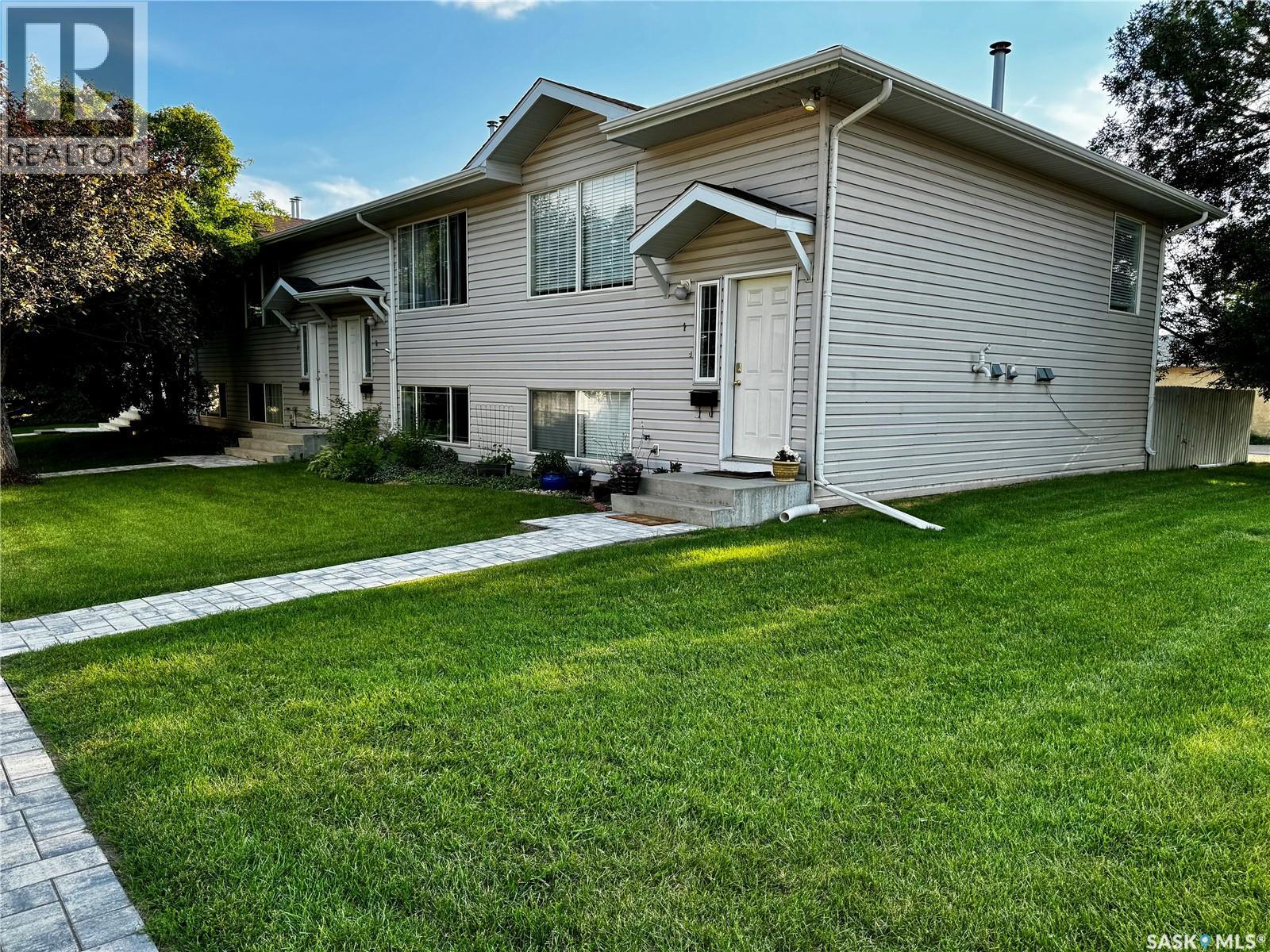 #2 95 115th STREET E - 15