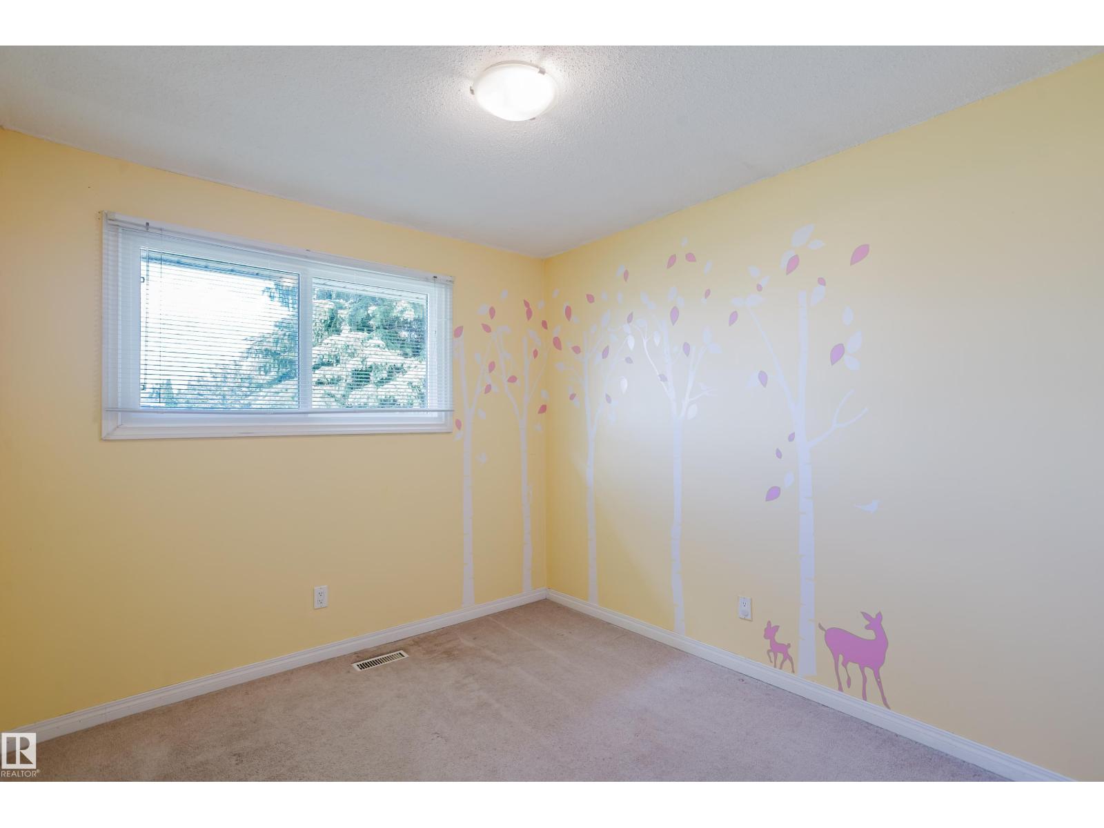 8707 151 AV NW - 29