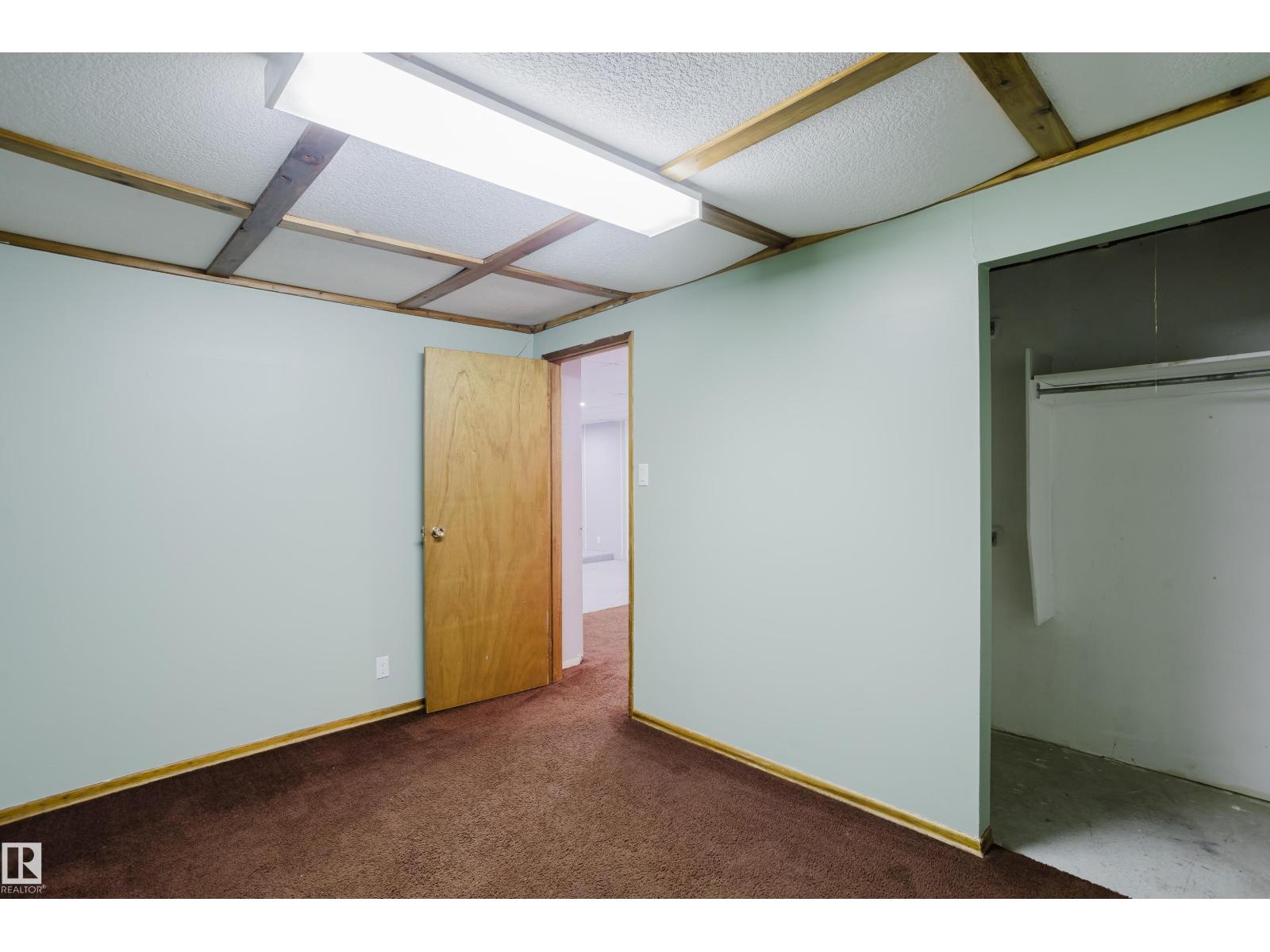 8707 151 AV NW - 45